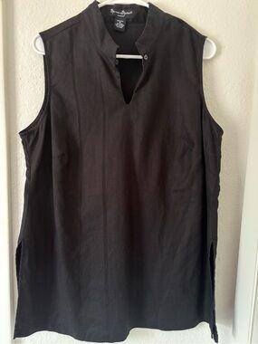 Sleeveless 1X  Split-Neck Tunic Top in Black LINEN   All Occasions and Comfort